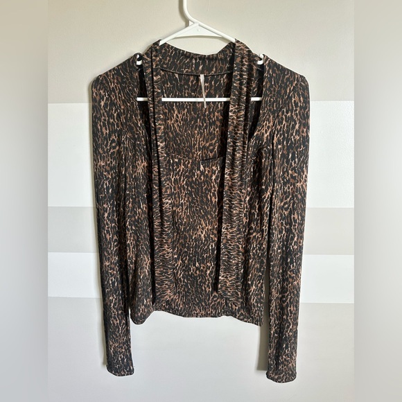 Free People Cheetah Top - Picture 4 of 5